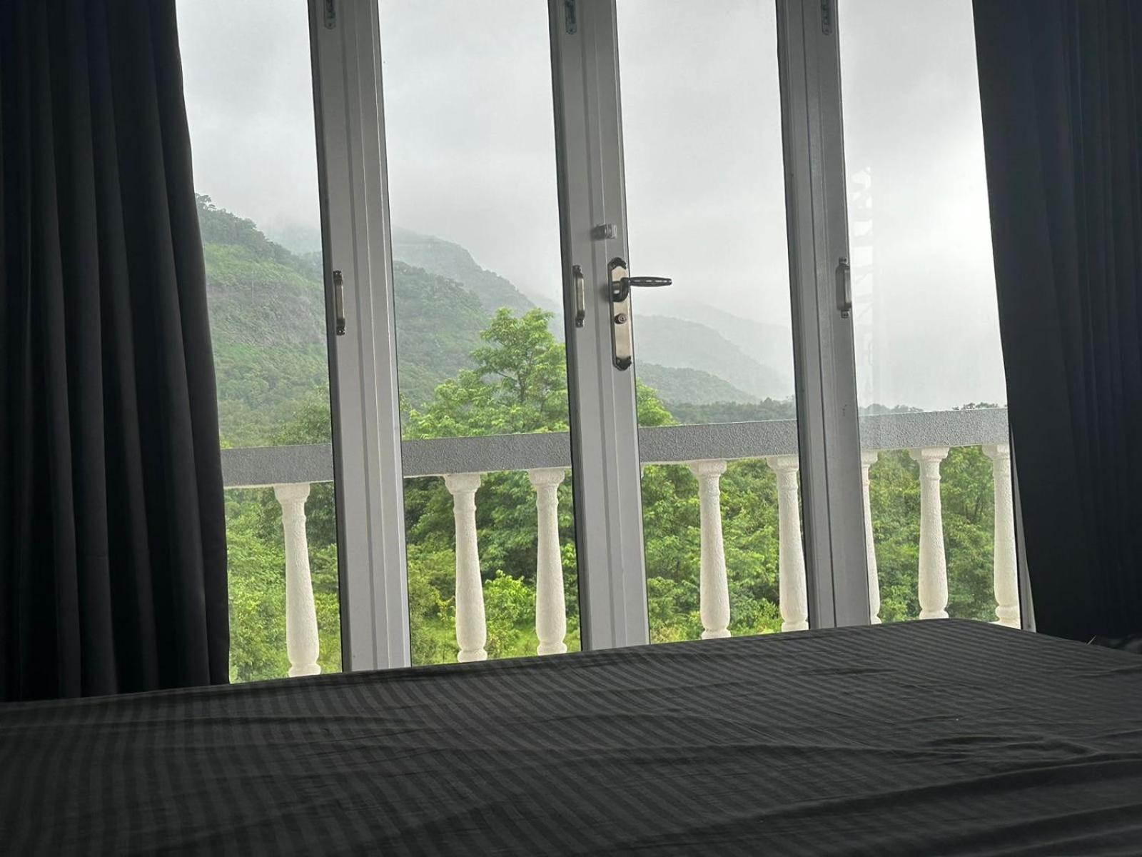 Prana Healing House Villa Pune Ngoại thất bức ảnh